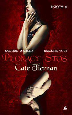 Płonący stos. Księga 2. Kamienne skrzydło naszyjnik wody