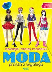 Naklejki małej modelki moda prosto z wybiegu